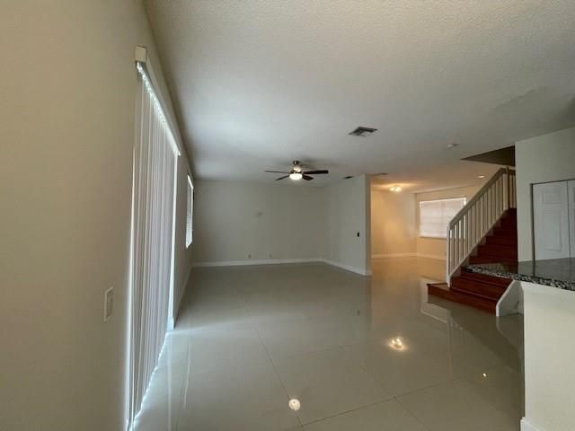 1156 Chinaberry Dr, Weston, FL 33327