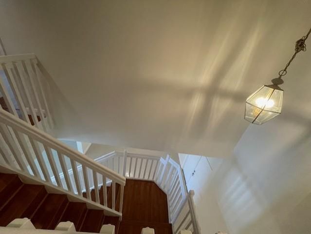 1156 Chinaberry Dr, Weston, FL 33327