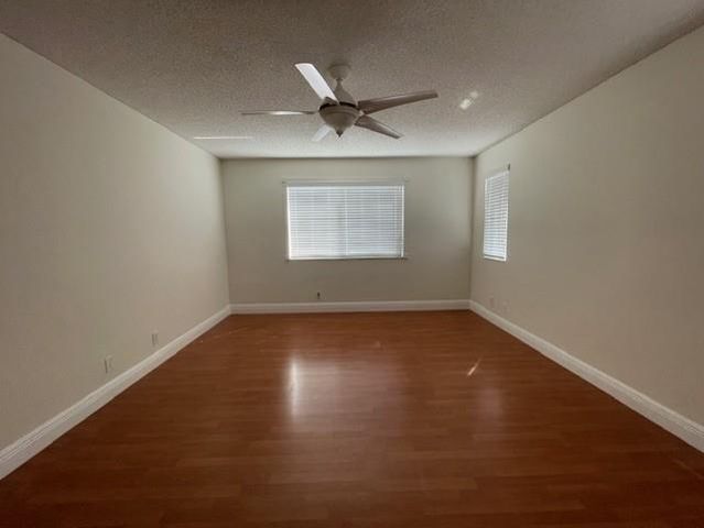 1156 Chinaberry Dr, Weston, FL 33327