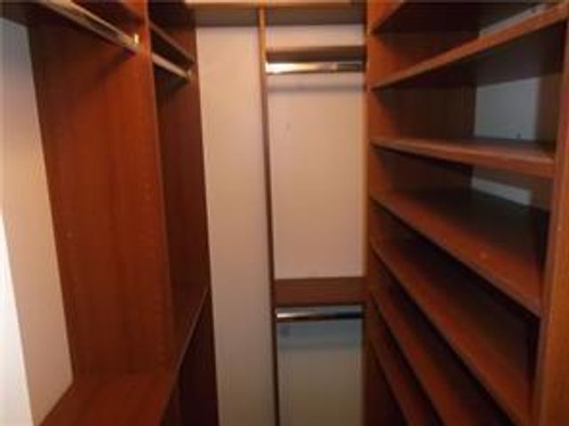 1156 Chinaberry Dr, Weston, FL 33327