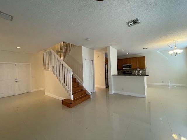 1156 Chinaberry Dr, Weston, FL 33327