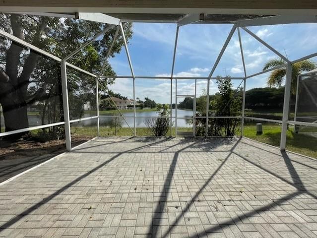 1156 Chinaberry Dr, Weston, FL 33327