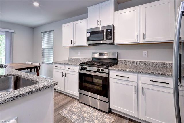 112 Sourgum LN, Williamsburg, VA 23185