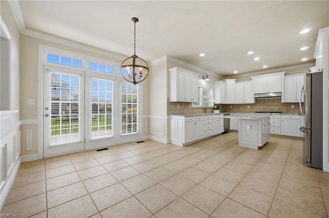 536 Thistley LN, Chesapeake, VA 23322