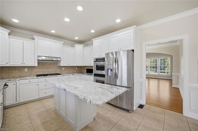 536 Thistley LN, Chesapeake, VA 23322