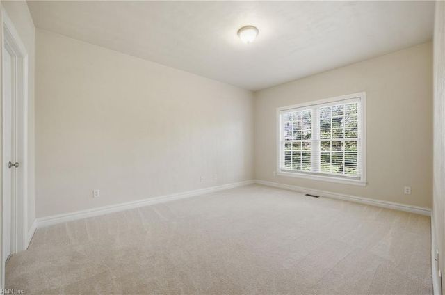 536 Thistley LN, Chesapeake, VA 23322