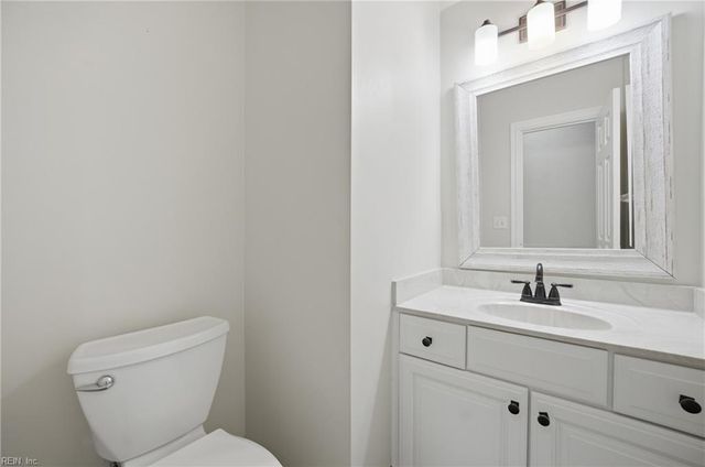 536 Thistley LN, Chesapeake, VA 23322