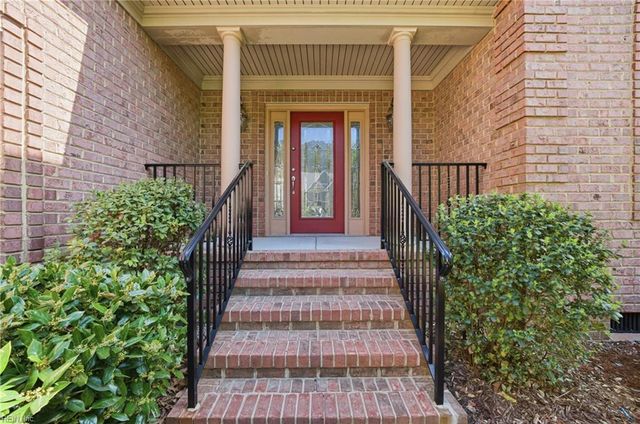 536 Thistley LN, Chesapeake, VA 23322