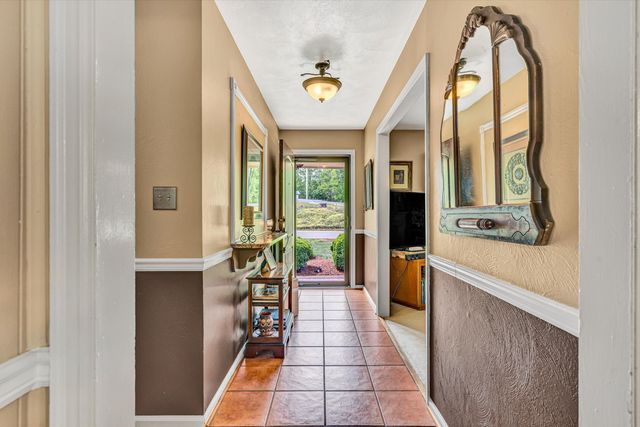 2072 McVitty RD, Roanoke, VA 24018