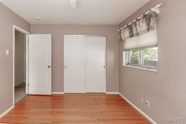 4882 Arevalo Drive, St Louis, MO 63128