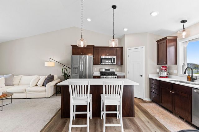 7905 Lambert Avenue NE, Otsego, MN 55301