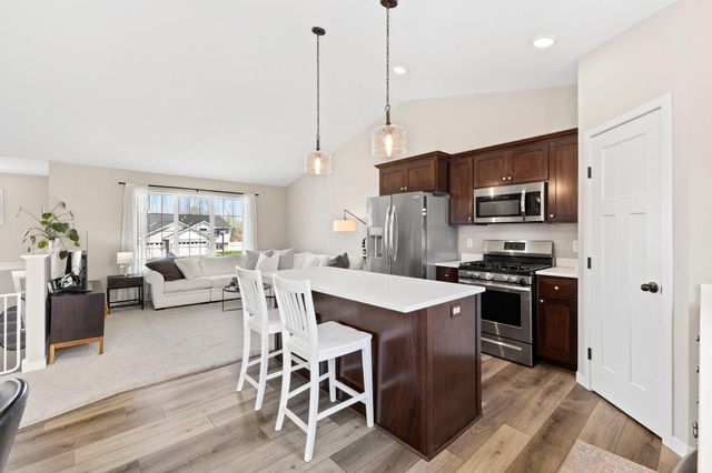 7905 Lambert Avenue NE, Otsego, MN 55301