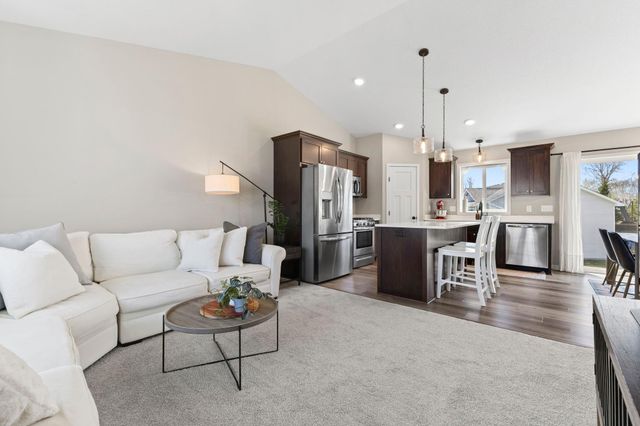 7905 Lambert Avenue NE, Otsego, MN 55301