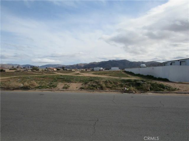 0 Pioneer, Apple Valley, CA 92307