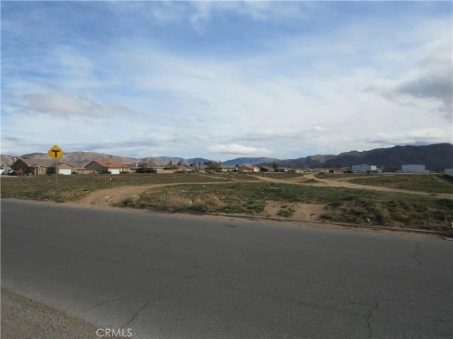 0 Pioneer, Apple Valley, CA 92307