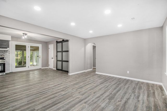 29942 Connecticut Avenue, Elkhart, IN 46516