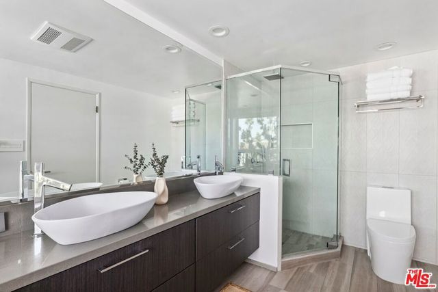 411 Rees Street, Playa Del Rey, CA 90293
