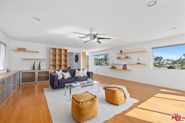 411 Rees Street, Playa Del Rey, CA 90293