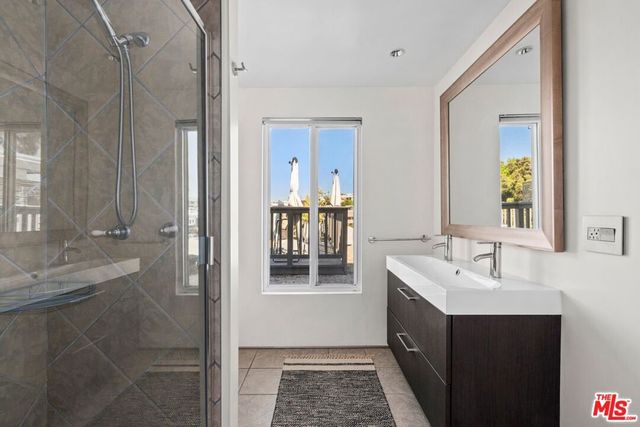 411 Rees Street, Playa Del Rey, CA 90293