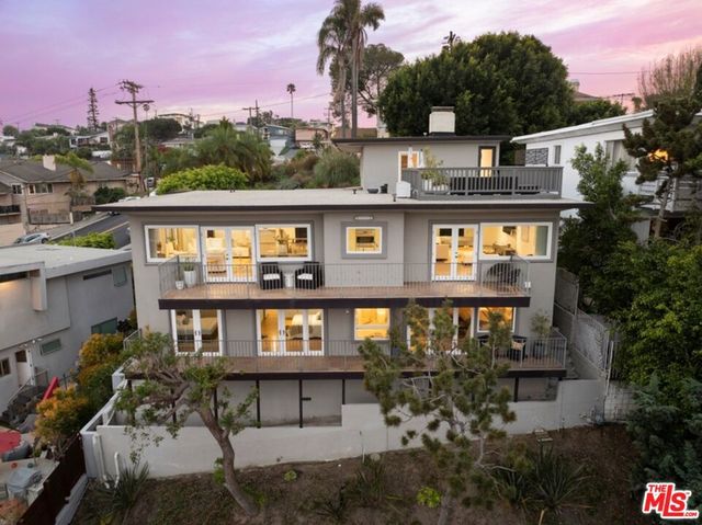 411 Rees Street, Playa Del Rey, CA 90293