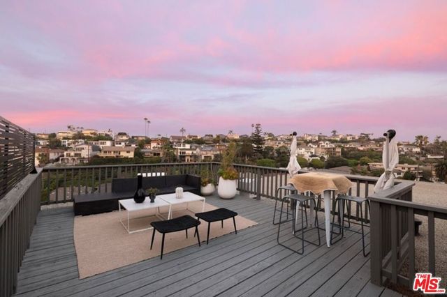 411 Rees Street, Playa Del Rey, CA 90293