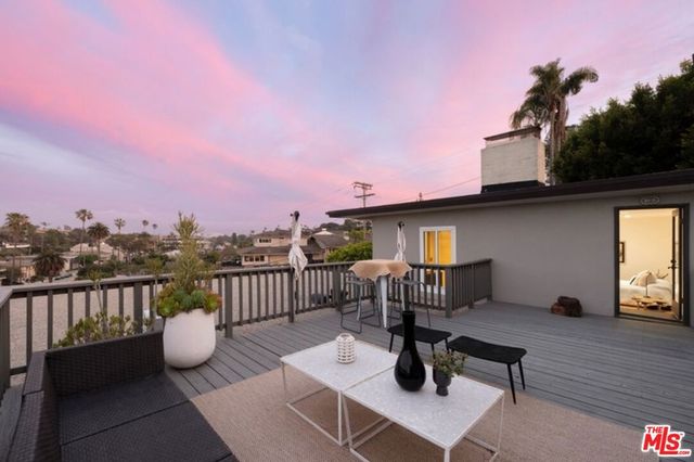 411 Rees Street, Playa Del Rey, CA 90293
