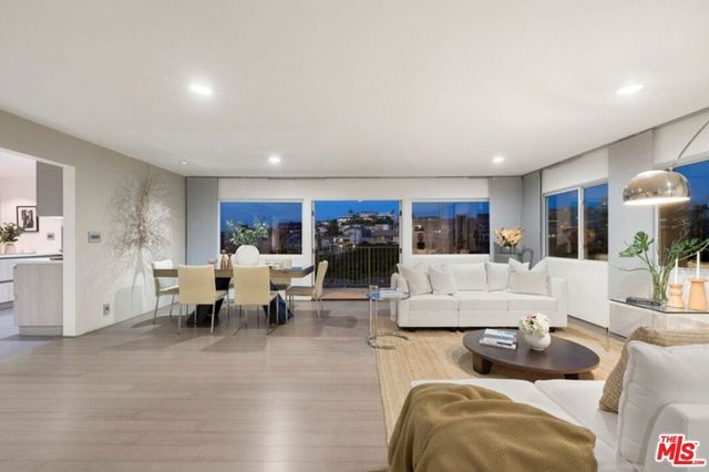 411 Rees Street, Playa Del Rey, CA 90293