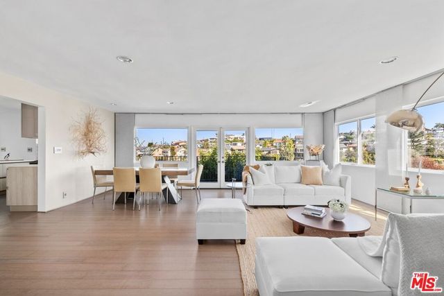411 Rees Street, Playa Del Rey, CA 90293