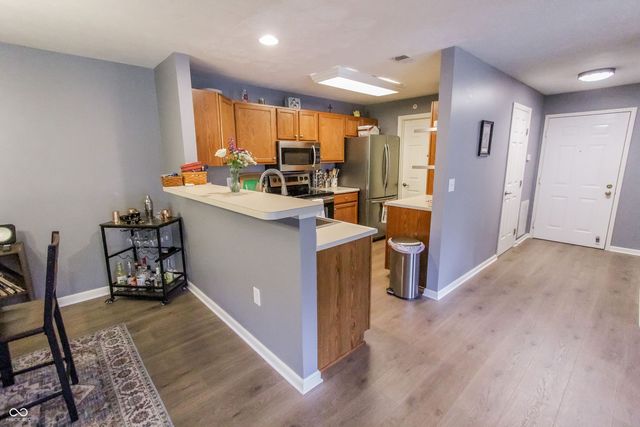 5011 Opal Ridge Lane 208, Indianapolis, IN 46237