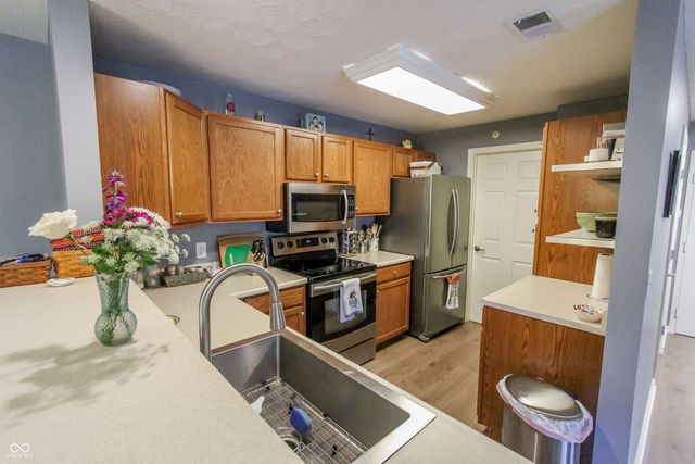 5011 Opal Ridge Lane 208, Indianapolis, IN 46237