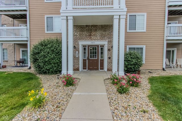 5011 Opal Ridge Lane 208, Indianapolis, IN 46237