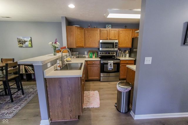 5011 Opal Ridge Lane 208, Indianapolis, IN 46237