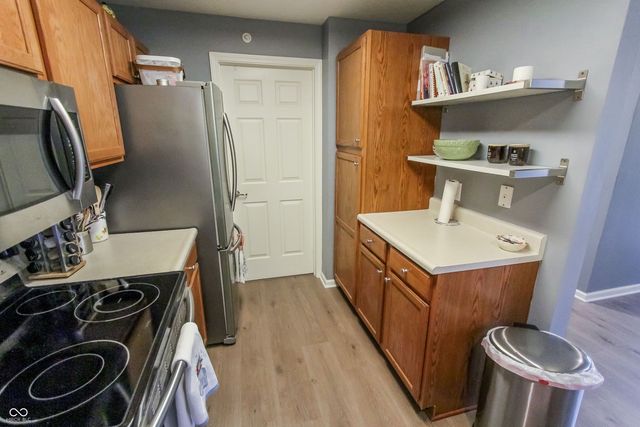 5011 Opal Ridge Lane 208, Indianapolis, IN 46237