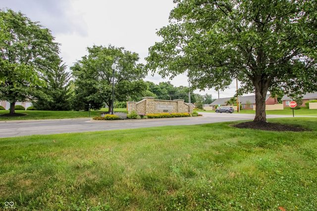 5011 Opal Ridge Lane 208, Indianapolis, IN 46237