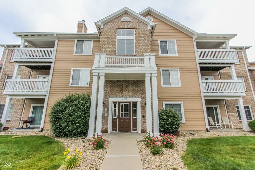 5011 Opal Ridge Lane 208, Indianapolis, IN 46237