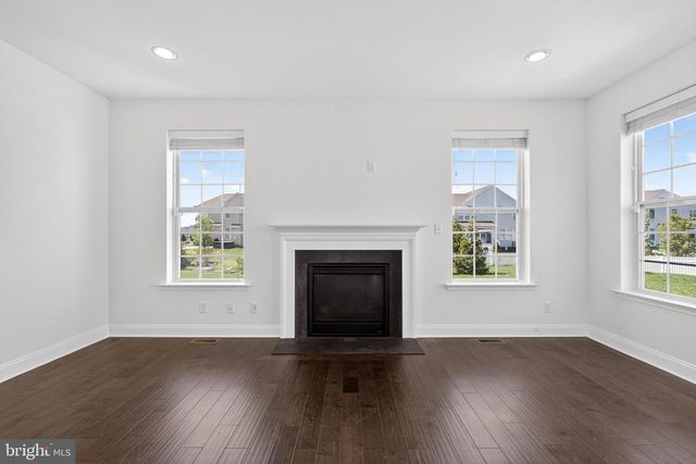 2707 HENRY MOORE LN, Middletown, DE 19709