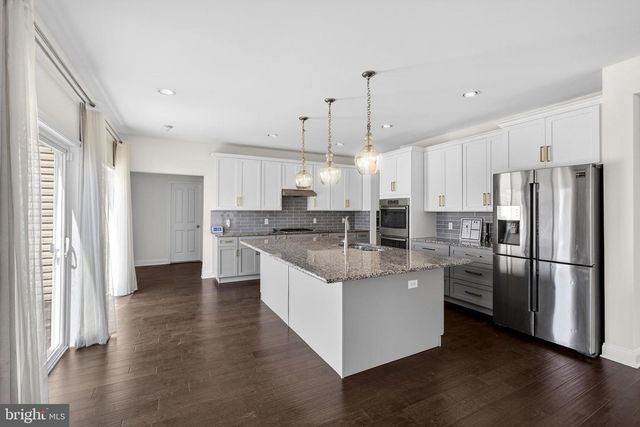 2707 HENRY MOORE LN, Middletown, DE 19709