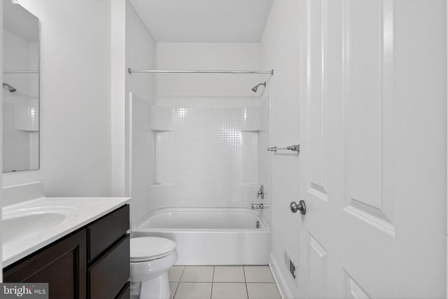 2707 HENRY MOORE LN, Middletown, DE 19709