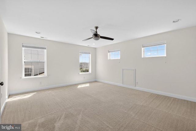 2707 HENRY MOORE LN, Middletown, DE 19709