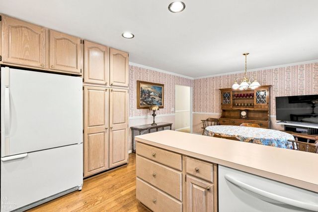 1200 Priscilla Lane, Rochester Hills, MI 48309