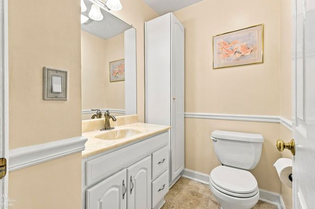 1200 Priscilla Lane, Rochester Hills, MI 48309