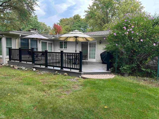 1200 Priscilla Lane, Rochester Hills, MI 48309