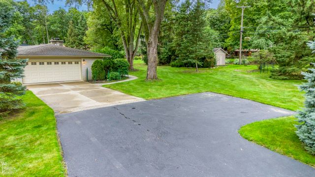 1200 Priscilla Lane, Rochester Hills, MI 48309