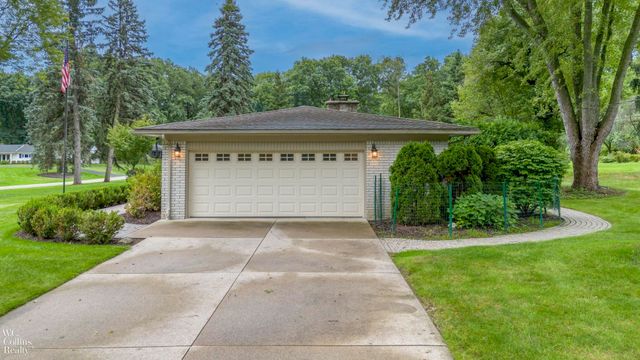 1200 Priscilla Lane, Rochester Hills, MI 48309