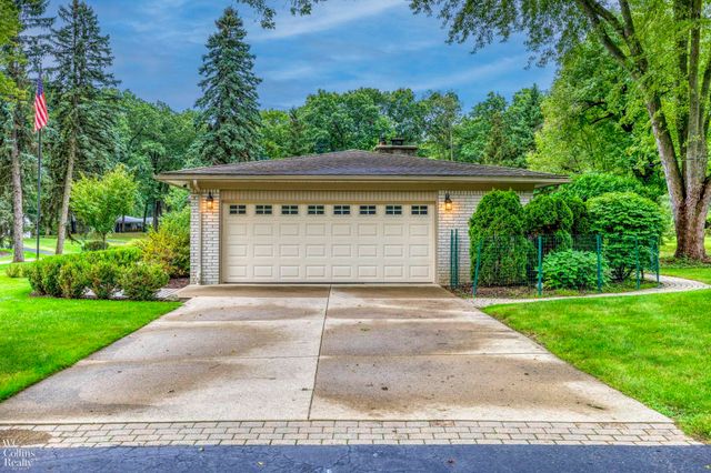 1200 Priscilla Lane, Rochester Hills, MI 48309