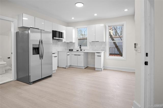 130 S 9th Avenue, Mount Vernon, NY 10550