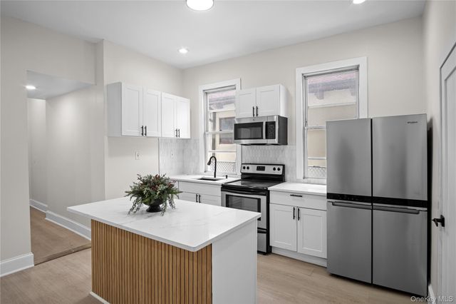 130 S 9th Avenue, Mount Vernon, NY 10550