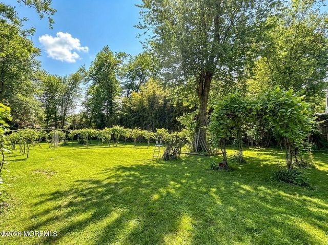 636 Holmdel Road, Hazlet, NJ 07730