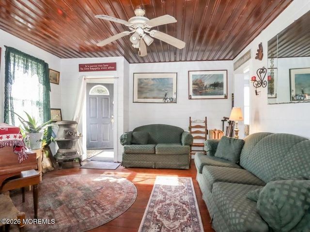 636 Holmdel Road, Hazlet, NJ 07730