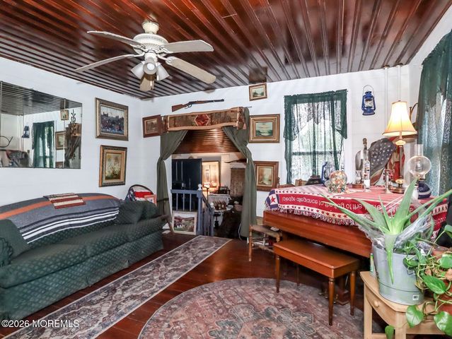 636 Holmdel Road, Hazlet, NJ 07730